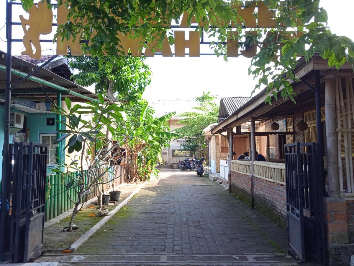 Backpacker Kawah Ijen Hostel Banyuwangi  Ngoại thất bức ảnh